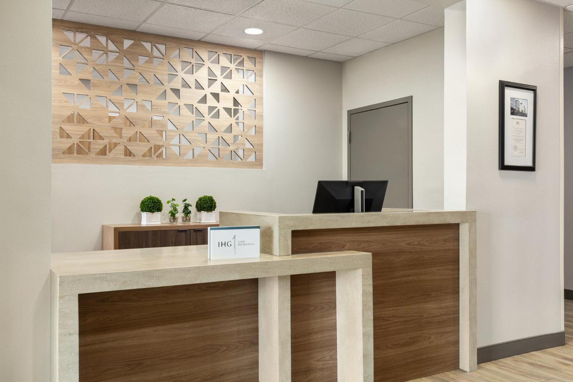 Candlewood Suites Tuscaloosa By Ihg Bagian luar foto
